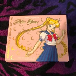 Sailor Moon x Colourpop eyeshadow palette